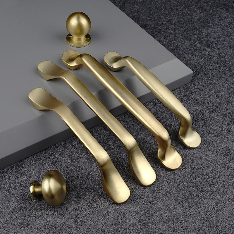 Drawer Pull Gold - ゴールド家具ハンドルアルミキッチンプルワードローブキャビネット引き出しノブドレッサー食器棚ハードウェア家庭用