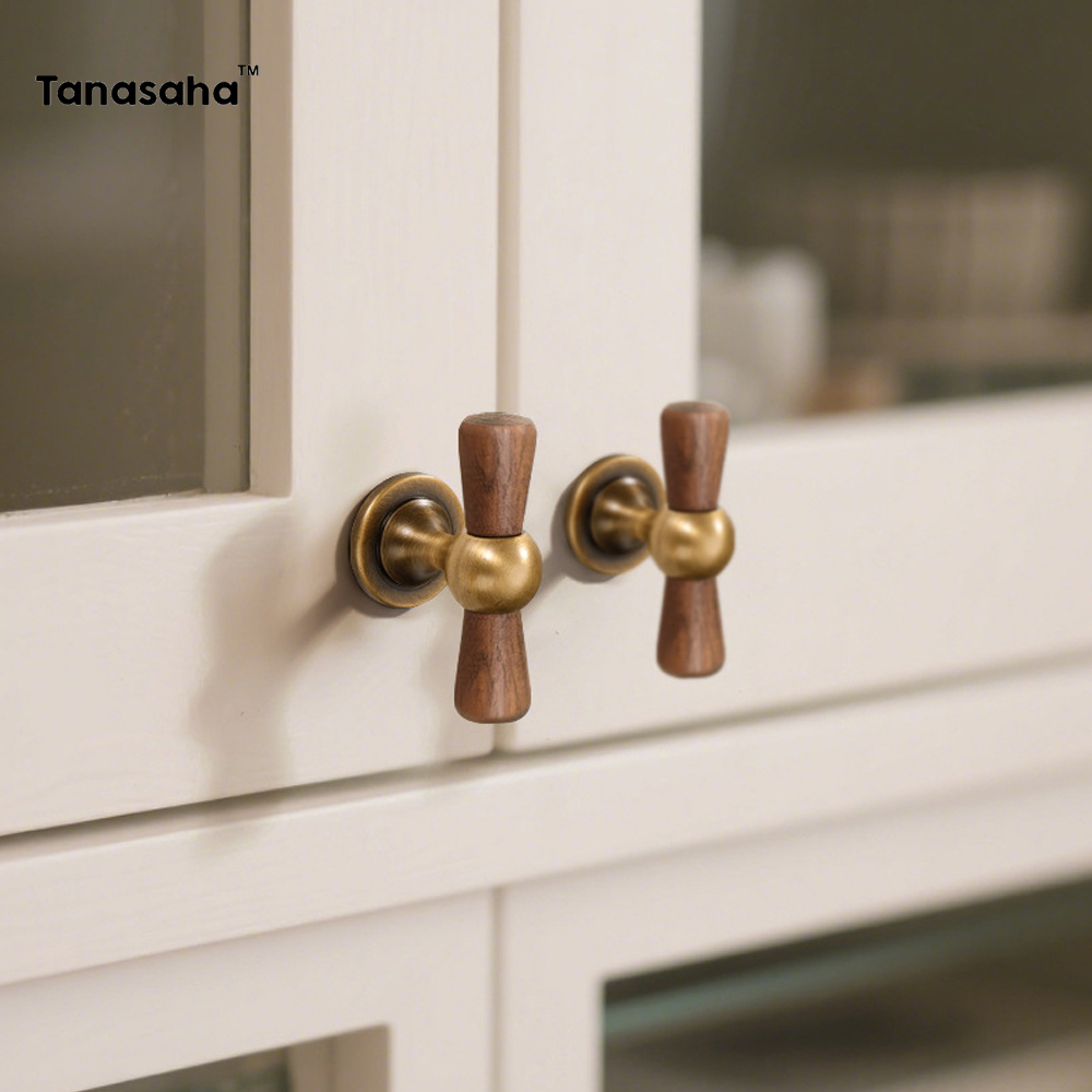 Vintage Furniture Hardware Pulls - ヴィンテージクルミ真鍮ハンドルラウンドノブ食器棚ハンドルライト高級引き出し取手キャビネットドアノブ家具ハードウェア