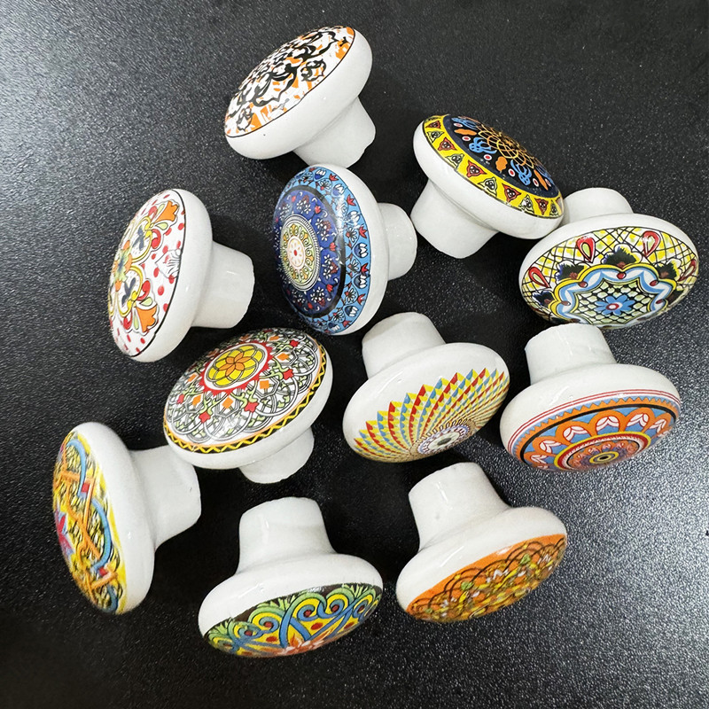 ボヘミアンセラミックシングルホールキャビネットハンドルヴィン - Vintage Furniture Hardware Pulls のレビューと価格